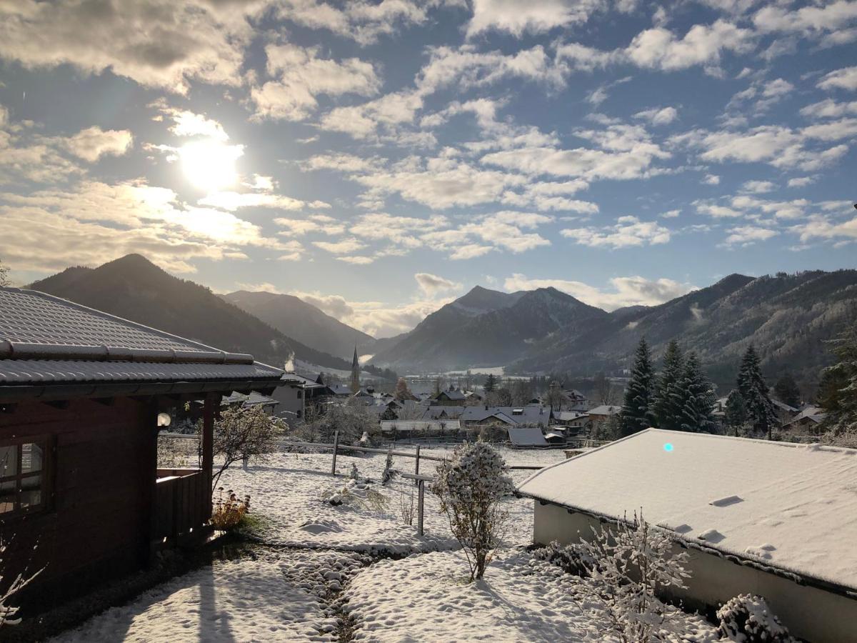 Ruhige Chalets Mit Seeblick In Zentraler Lage Шлирзе Экстерьер фото